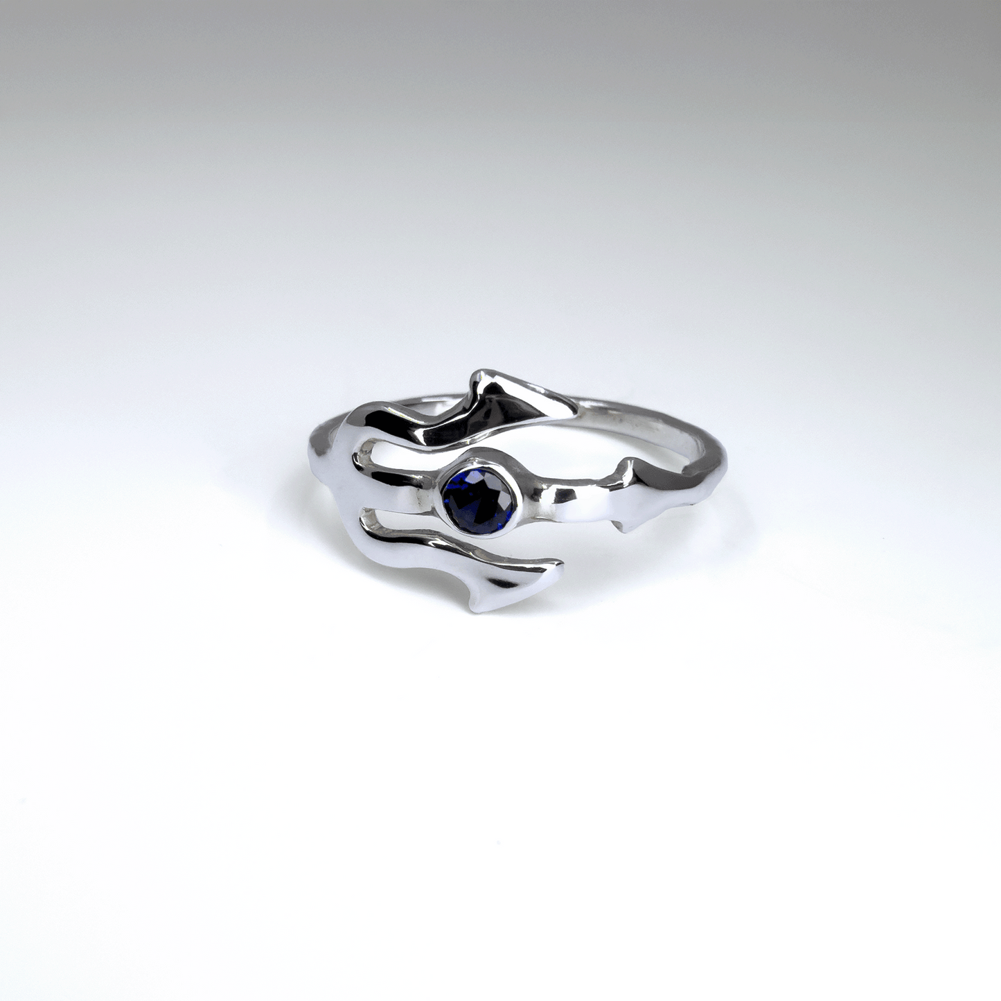 TRITON RING - SAPPHIRE